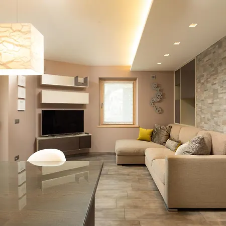 Edera Myholidaylivigno * ليفينو