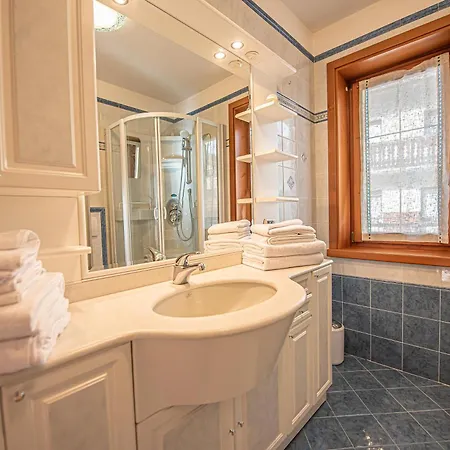 Edera Myholidaylivigno *